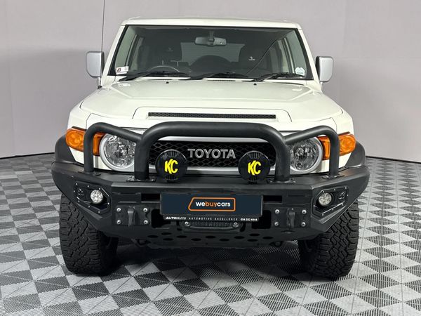 2020-Toyota-FJ-Cruiser-40-V6 image:12