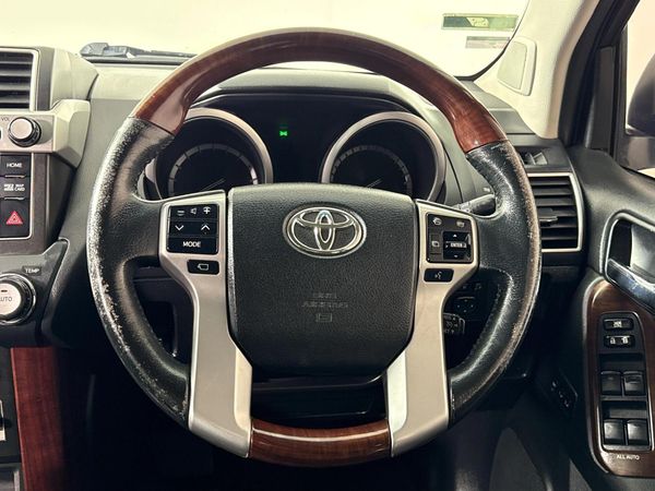 2017-Toyota-Land-Cruiser-Prado-30-TDI-VX-Auto image:12