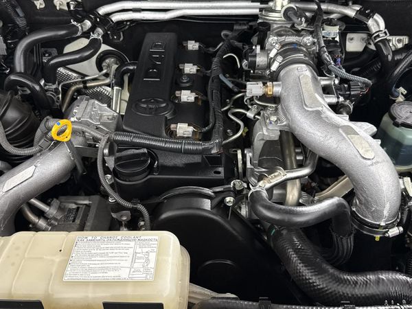 2017-Toyota-Land-Cruiser-Prado-30-TDI-VX-Auto image:13