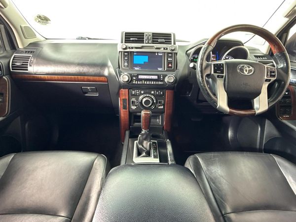 2017-Toyota-Land-Cruiser-Prado-30-TDI-VX-Auto image:1