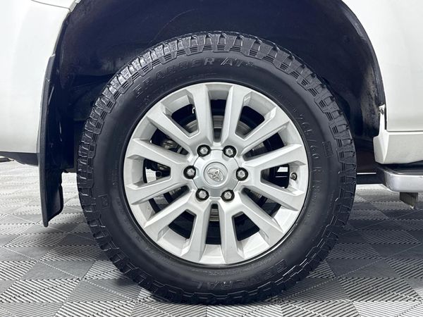 2017-Toyota-Land-Cruiser-Prado-30-TDI-VX-Auto image:7