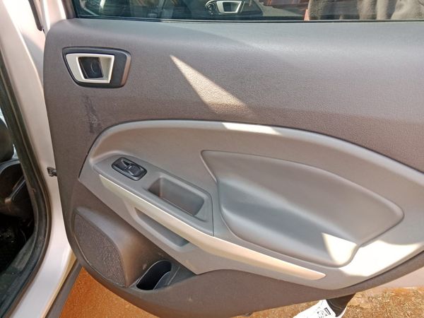 2018-Ford-EcoSport-10-EcoBoost-Titanium-Auto image:4