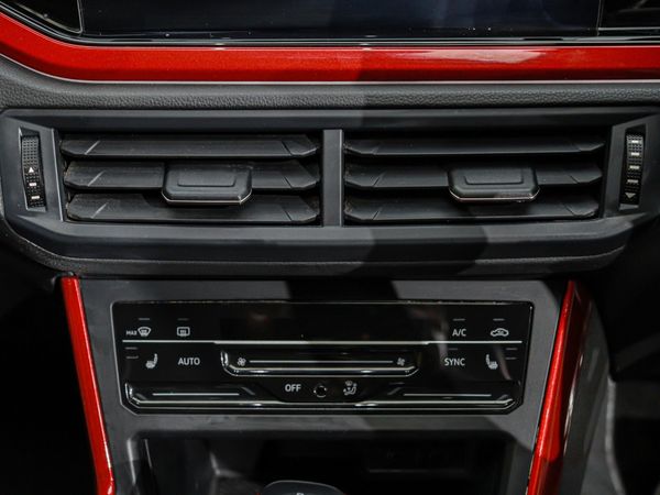 2022-Volkswagen-Polo-20-GTI-Auto-147kW image:10