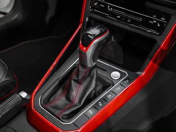 2022-Volkswagen-Polo-20-GTI-Auto-147kW image:11