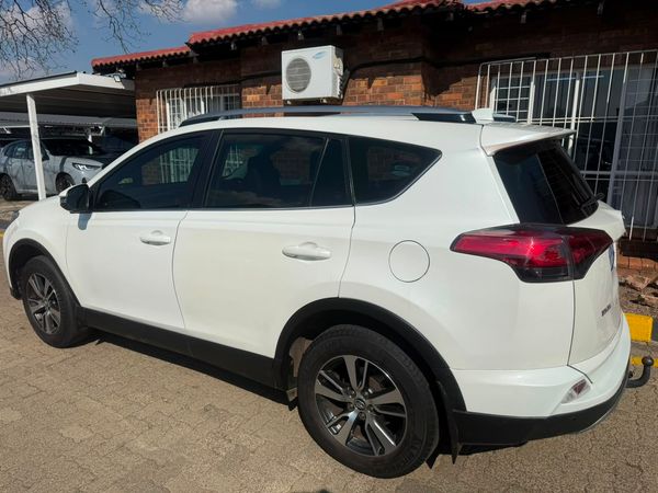 2018-Toyota-RAV4-20-GX image:6