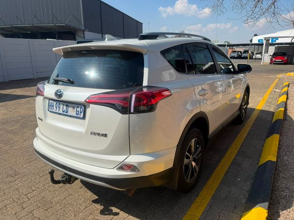 2018-Toyota-RAV4-20-GX image:7