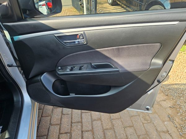 2011-Suzuki-Swift-14-GLS image:10