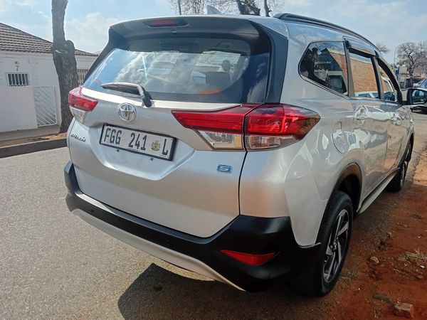 2019-Toyota-Rush-15 image:4