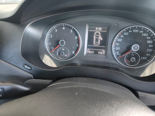 2014-Volkswagen-Jetta-VI-14-TSI-Comfortline image:13