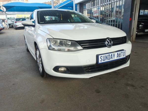 2014-Volkswagen-Jetta-VI-14-TSI-Comfortline image:2