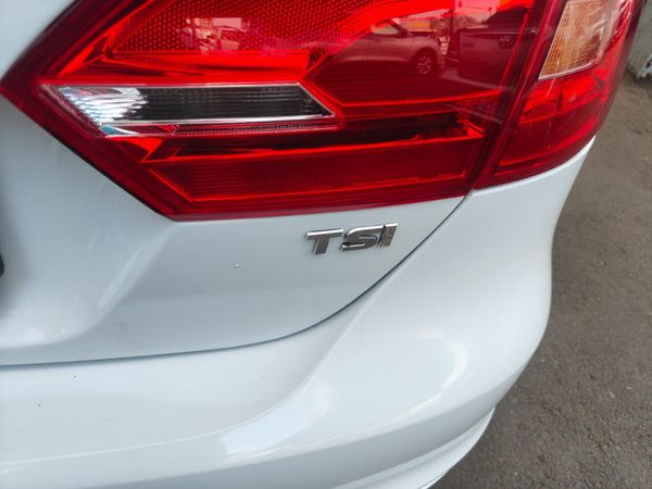 2014-Volkswagen-Jetta-VI-14-TSI-Comfortline image:6