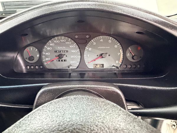 2000-Nissan-Sentra-160-GSi-Auto image:10