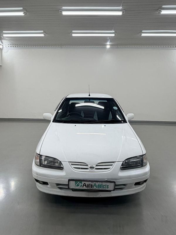 2000-Nissan-Sentra-160-GSi-Auto image:1