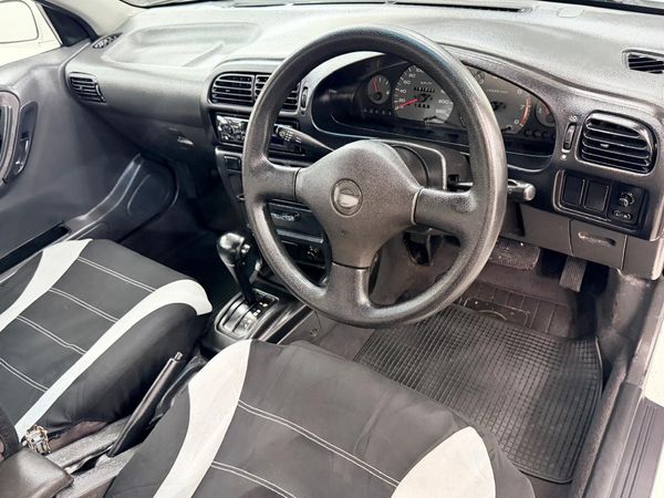 2000-Nissan-Sentra-160-GSi-Auto image:6