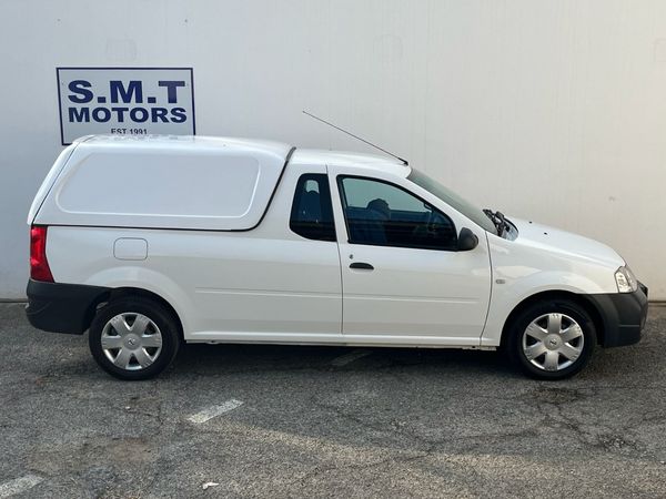 2018-Nissan-NP200-16-AC-Safety-Pack image:1