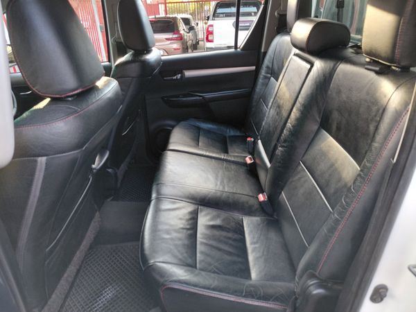 2016-Toyota-Hilux-28-GD-6-Raised-Body-Raider-Double-Cab-Auto image:2