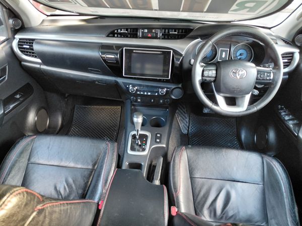 2016-Toyota-Hilux-28-GD-6-Raised-Body-Raider-Double-Cab-Auto image:5
