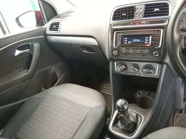 2015-Volkswagen-Polo-GP-12-TSI-Comfortline-66kW image:9