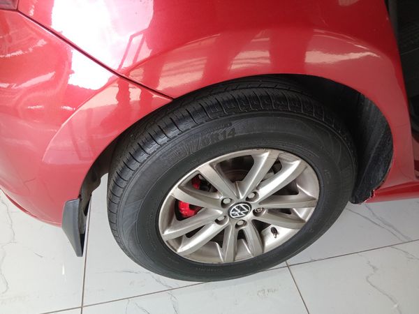 2015-Volkswagen-Polo-GP-12-TSI-Comfortline-66kW image:5