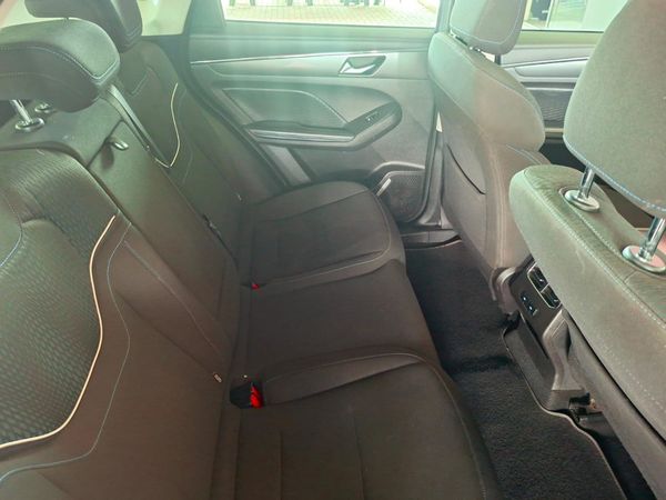 2022-Haval-Jolion-15T-Premium-Auto image:8
