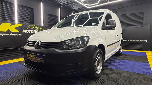 2012-Volkswagen-Caddy-16i-Trendline image:2