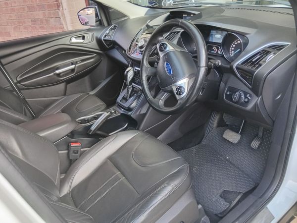2015-Ford-Kuga-20-EcoBoost-Titanium-AWD-Auto image:7