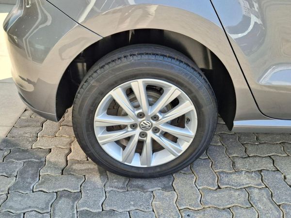 2021-Volkswagen-Polo-Vivo-14-Trendline-5-dr image:16