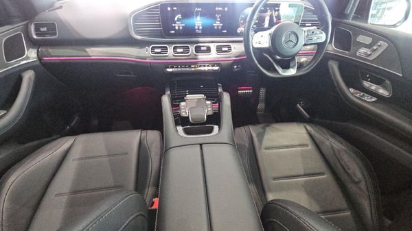 2023-Mercedes-Benz-GLE-400d-4Matic image:10