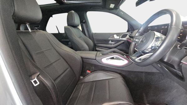 2023-Mercedes-Benz-GLE-400d-4Matic image:11