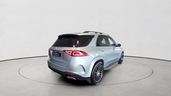 2023-Mercedes-Benz-GLE-400d-4Matic image:6