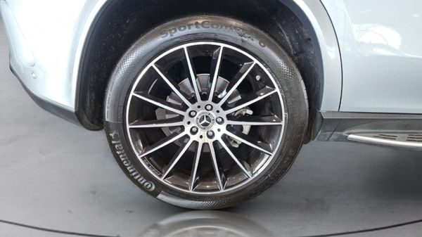 2023-Mercedes-Benz-GLE-400d-4Matic image:8