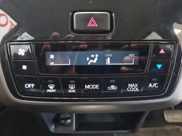 2022-Toyota-Agya-10-Auto image:12