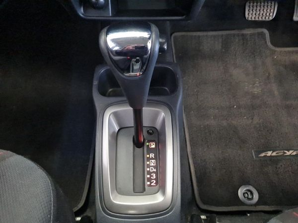 2022-Toyota-Agya-10-Auto image:9