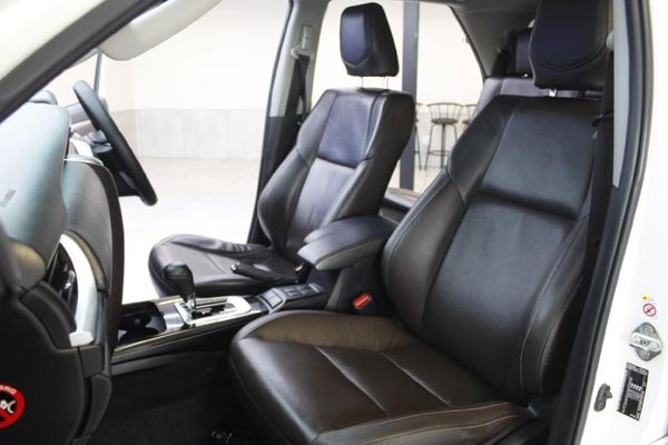 2019-Toyota-Fortuner-24-GD-6-Raised-Body-Auto image:16