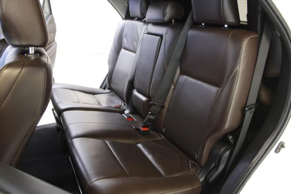 2019-Toyota-Fortuner-24-GD-6-Raised-Body-Auto image:17