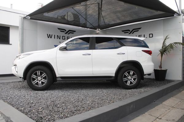 2019-Toyota-Fortuner-24-GD-6-Raised-Body-Auto image:1