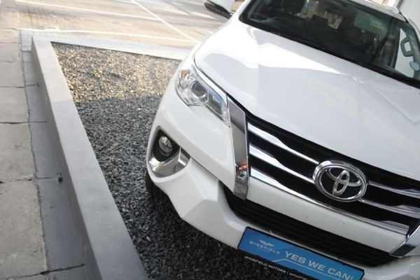 2019-Toyota-Fortuner-24-GD-6-Raised-Body-Auto image:6