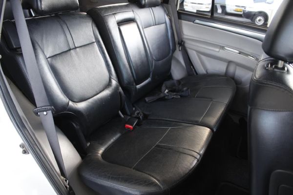 2016-Mitsubishi-Pajero-Sport-25D-Auto image:16