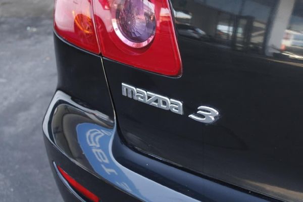 2006-Mazda-3-16-Original image:5