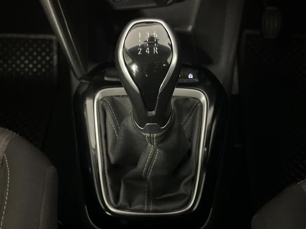 2022-Opel-Corsa-12-55kW image:9