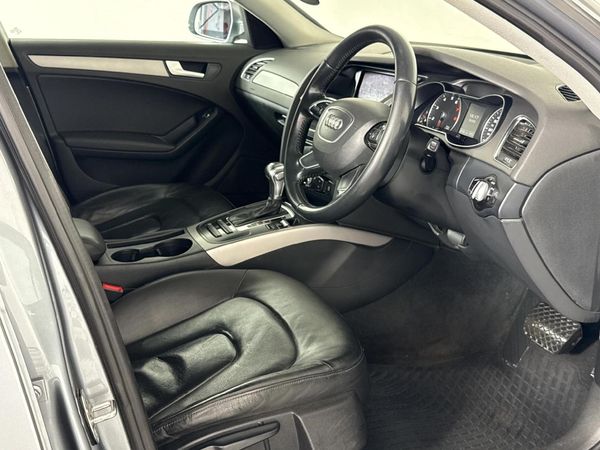 2015-Audi-A4-18-T-S-Auto image:9