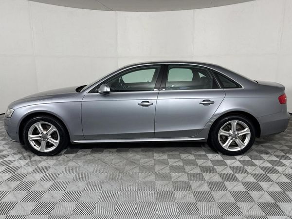 2015-Audi-A4-18-T-S-Auto image:18