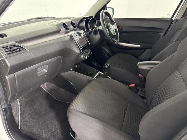 2022-Suzuki-Swift-12-GLX image:8