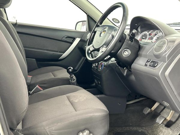 2010-Chevrolet-Aveo-16-LS-Hatch image:9