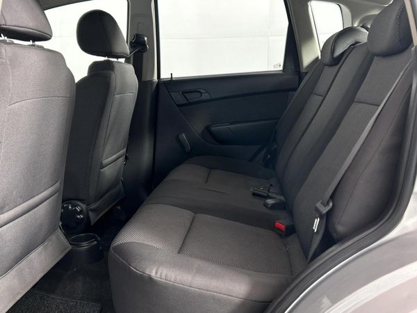 2010-Chevrolet-Aveo-16-LS-Hatch image:3