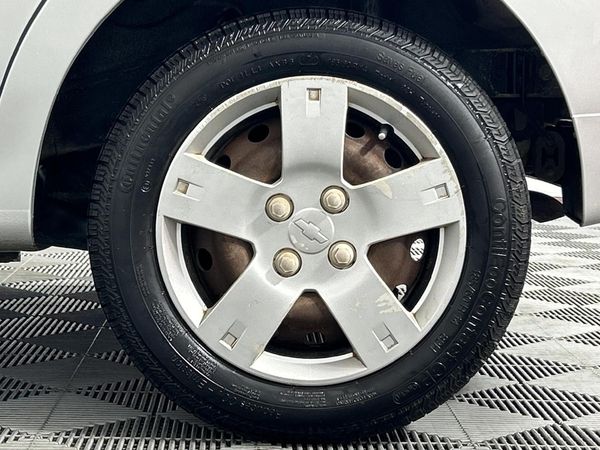 2010-Chevrolet-Aveo-16-LS-Hatch image:6