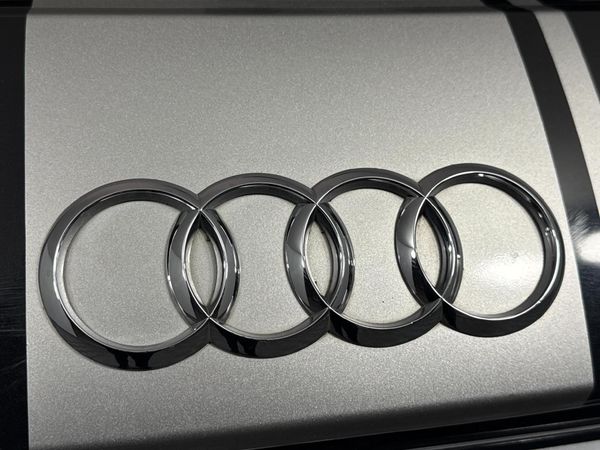 2013-Audi-A1-Sportback-14-TFSI-Ambition image:11