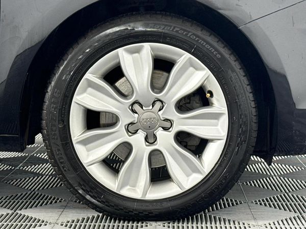 2013-Audi-A1-Sportback-14-TFSI-Ambition image:5