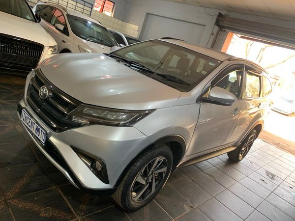 2019-Toyota-Rush-15 image:3
