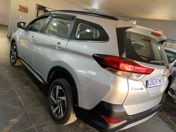 2019-Toyota-Rush-15 image:6